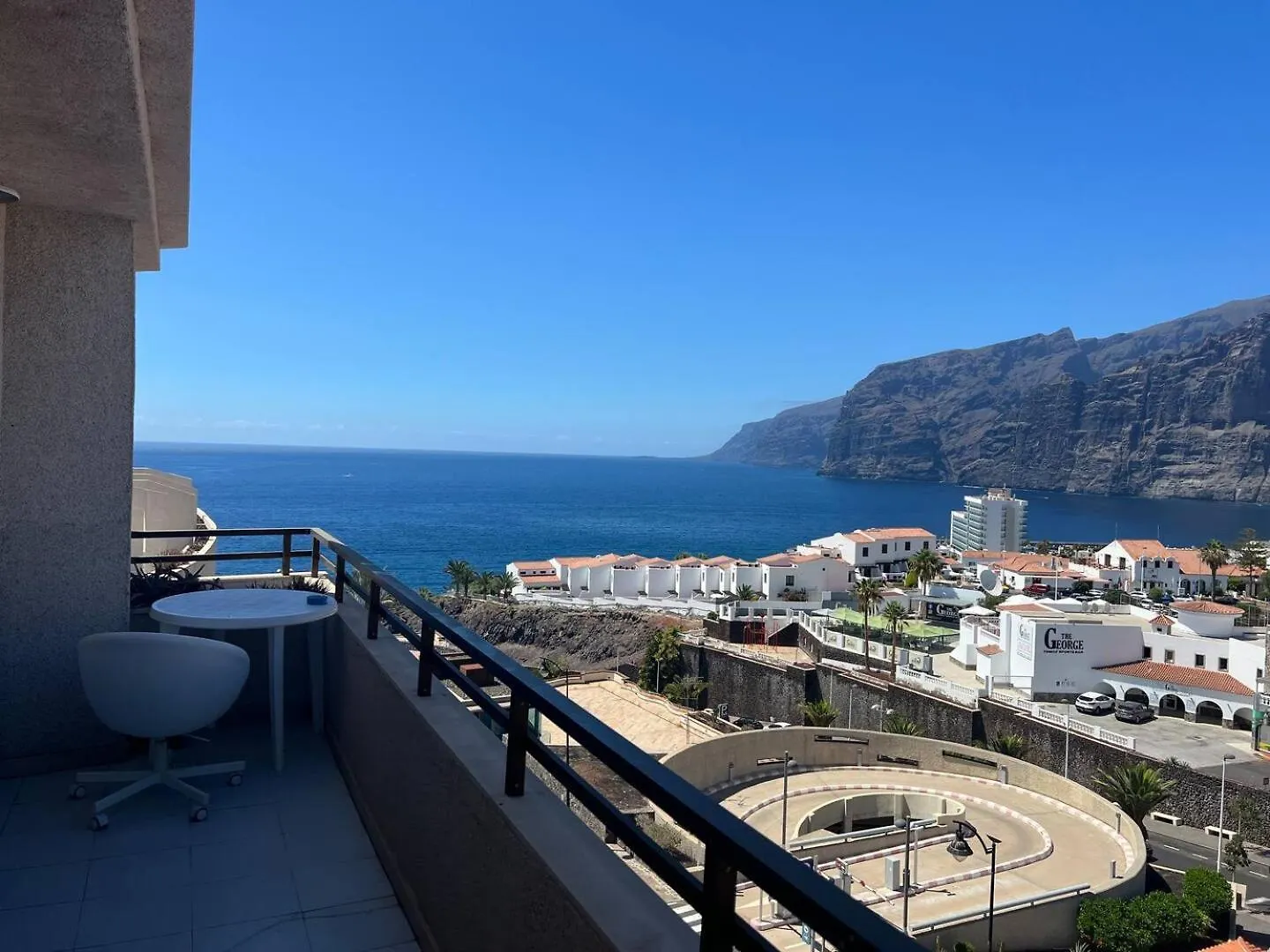 Apartment 4 Bedroom 2 Bathroom Penthouse With Private Patio And Jacuzzi, Astonishing Views Of Los Gigantes Puerto de Santiago  Spain