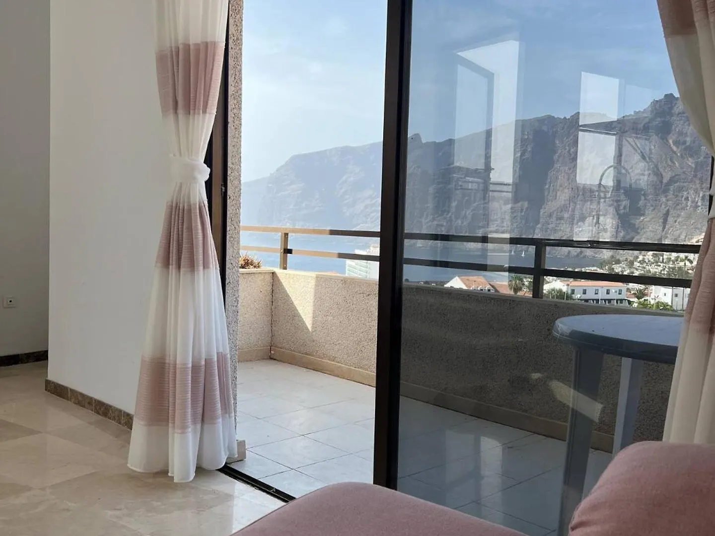 4 Bedroom 2 Bathroom Penthouse With Private Patio And Jacuzzi, Astonishing Views Of Los Gigantes Puerto de Santiago  Spain